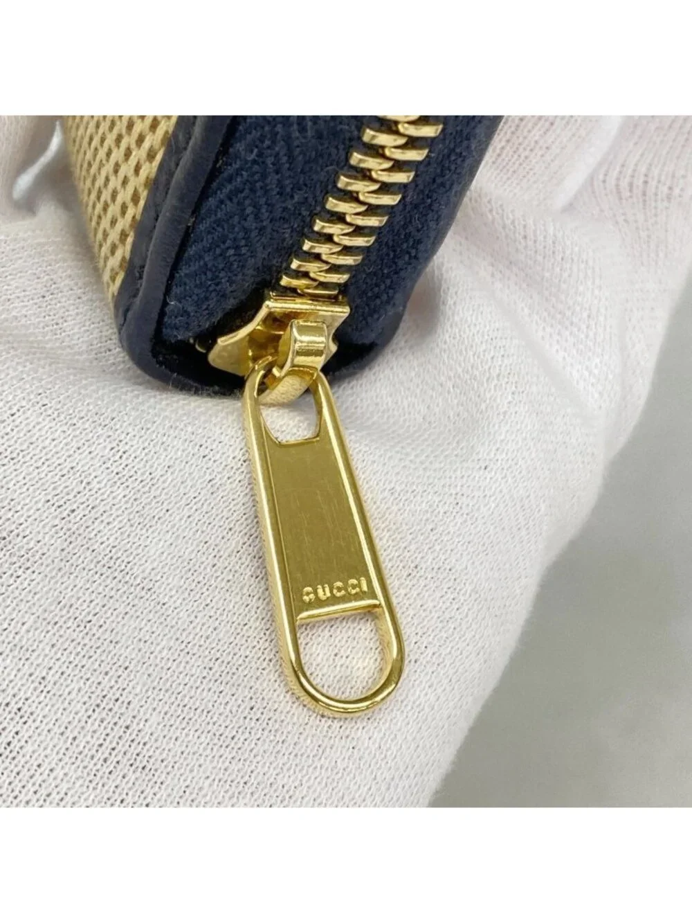 ★SOLD★ Gucci Wallet Horsebit Canvas Navy Beige Gold - Picture 6 of 8